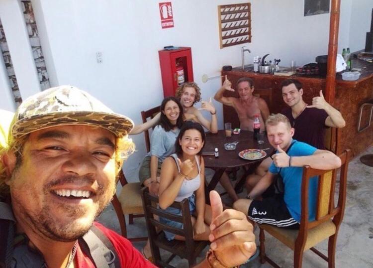 Pointbreak Surf Camp Hostel Huanchaco Exterior photo