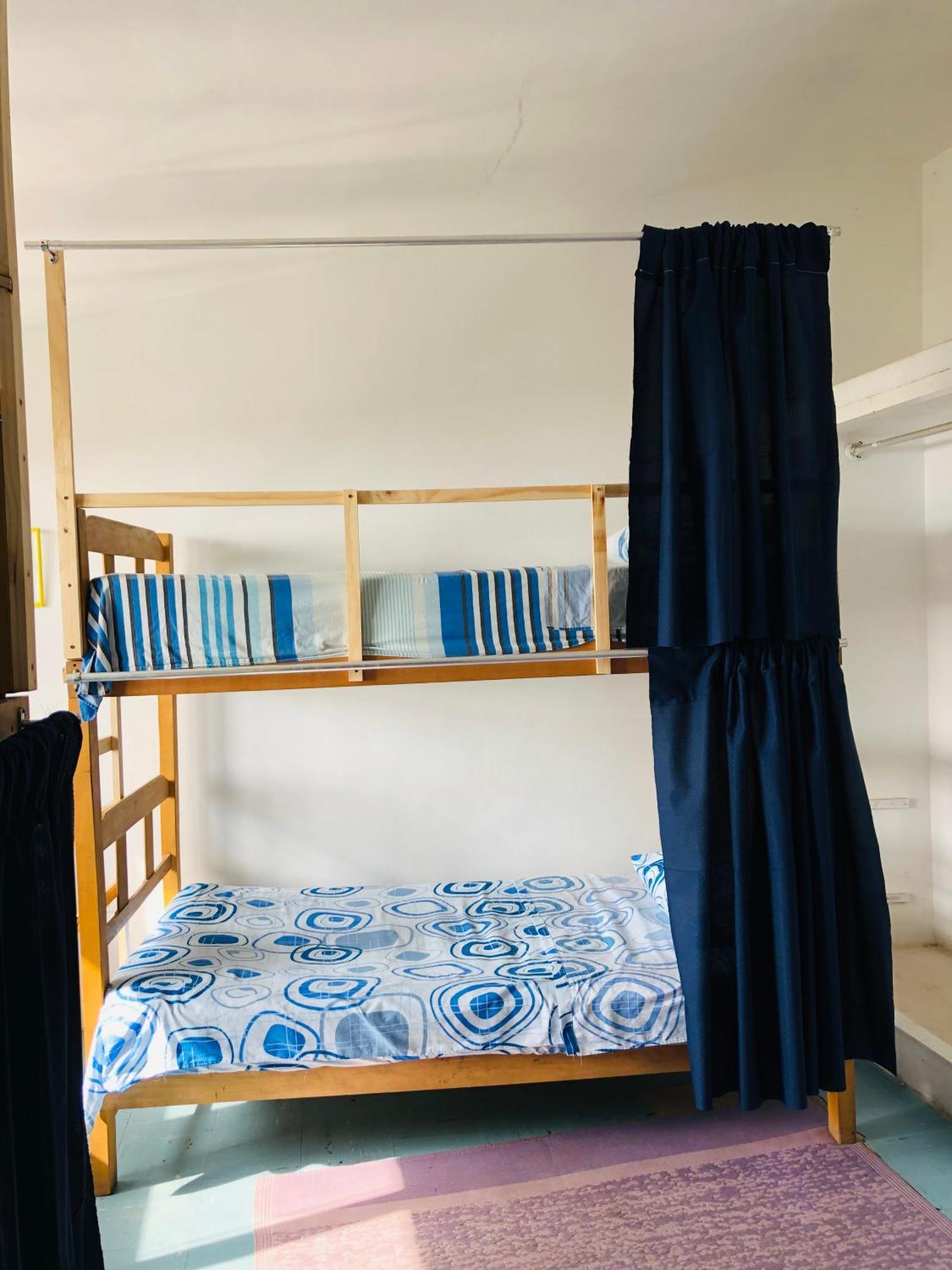 Pointbreak Surf Camp Hostel Huanchaco Room photo