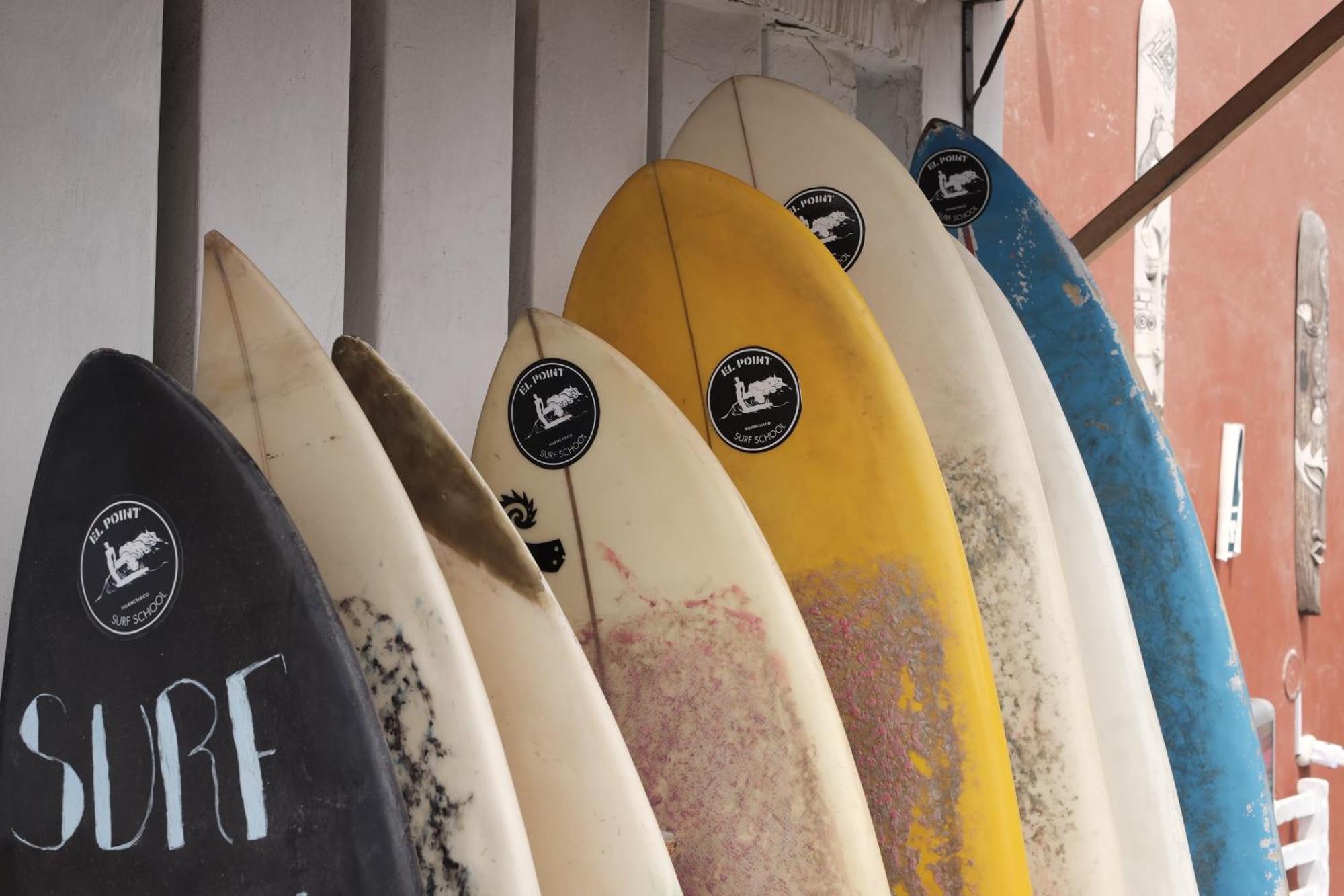 Pointbreak Surf Camp Hostel Huanchaco Exterior photo