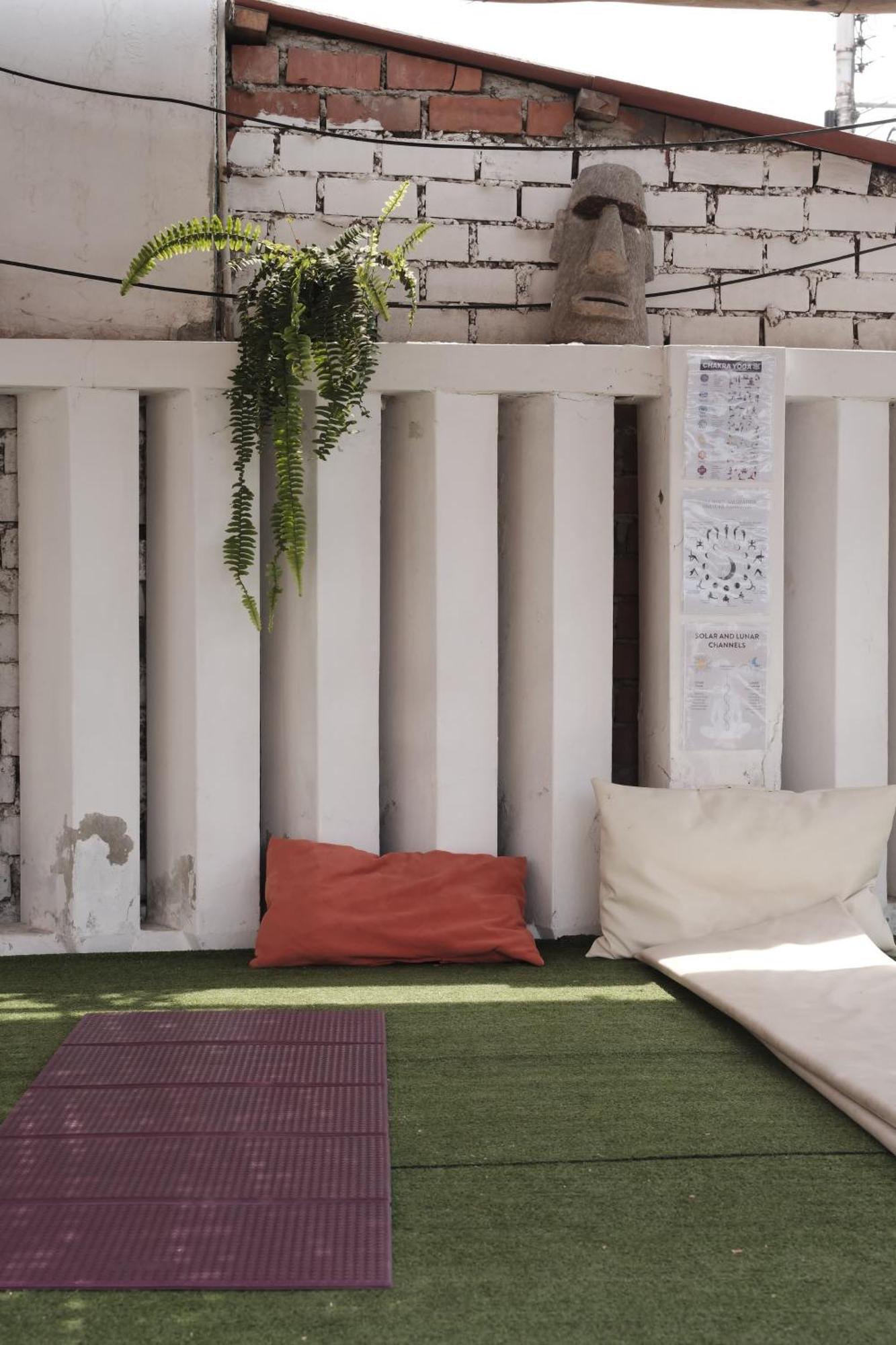 Pointbreak Surf Camp Hostel Huanchaco Exterior photo